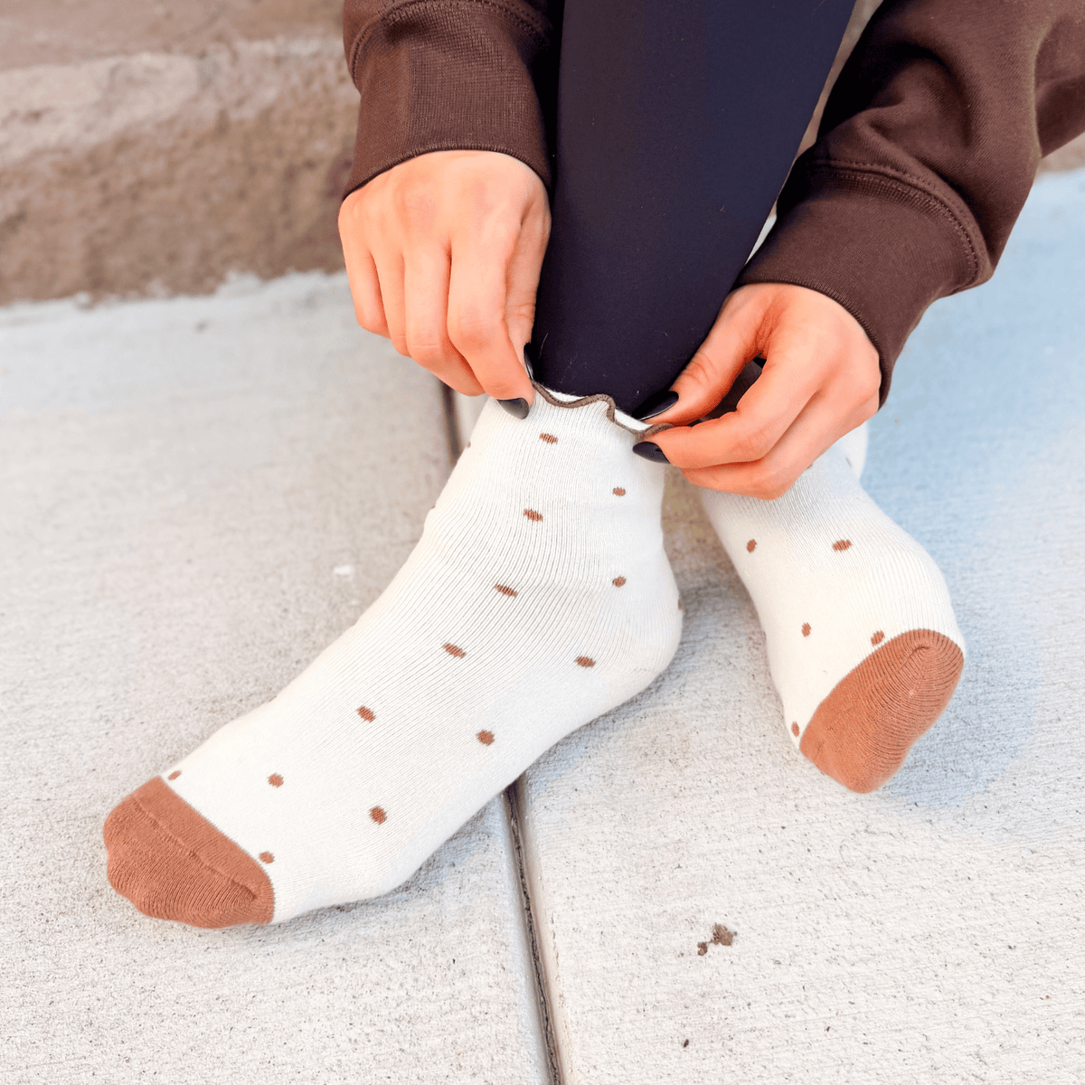 Polka Dot Ruffle Crew Socks