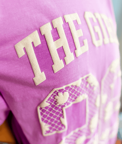 model wearing the girlz puff tee