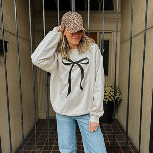 Neutral Bow Plush Crewneck - Mommy Apparel