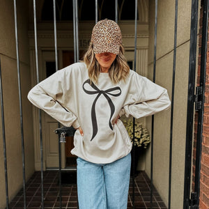 Neutral Bow Plush Crewneck - Mommy Apparel