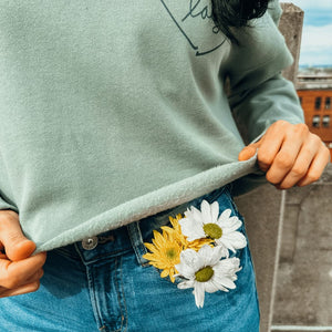 Plant Lady Cropped Sweatshirt - NEW