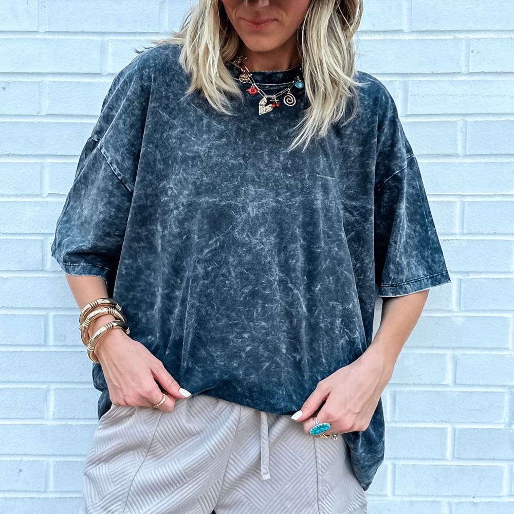 The Lainey Oversized Tee - Black