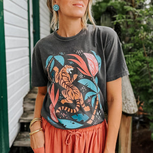 Tiger Palm Tree Tee - NEW