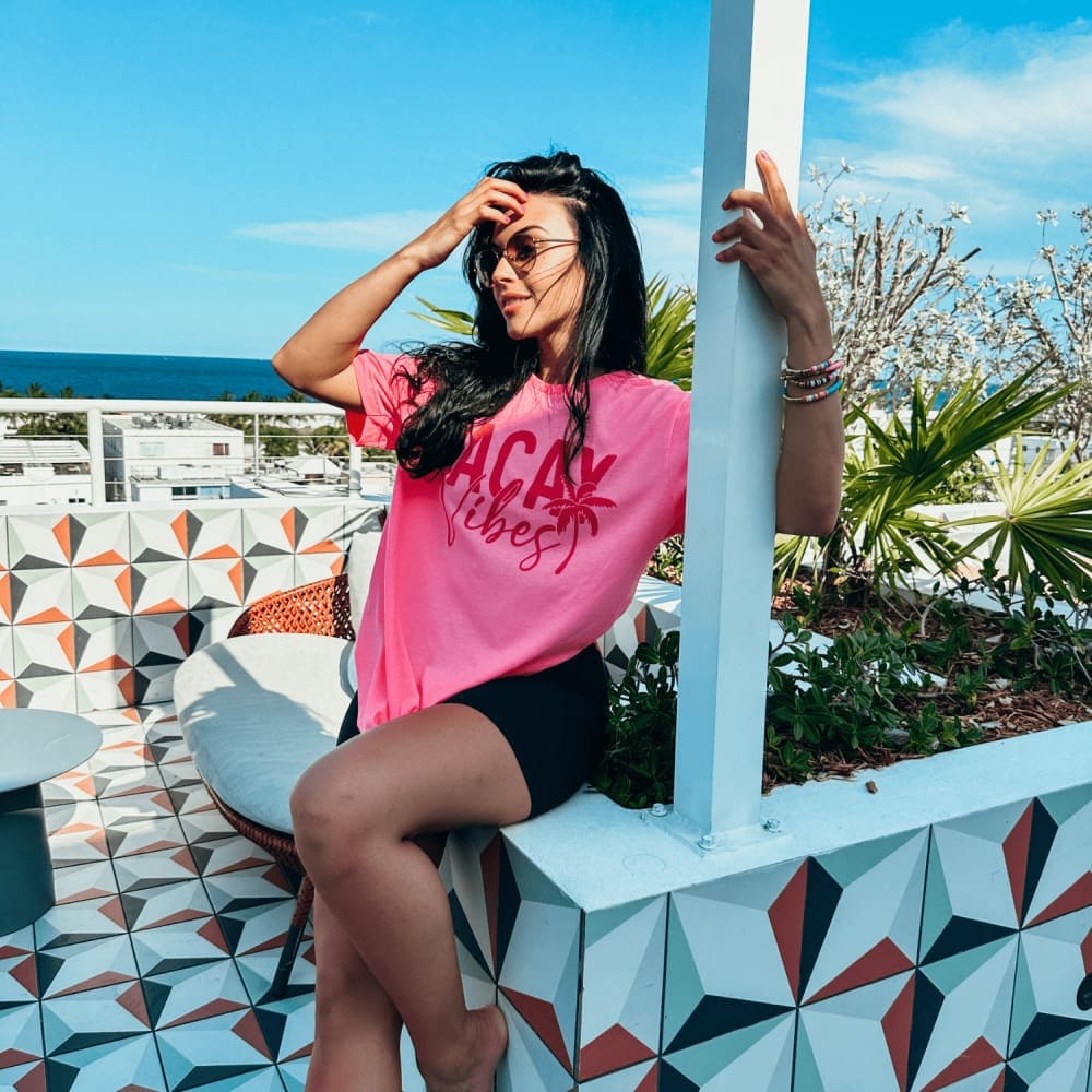 Vacay Vibes - Mommy Apparel