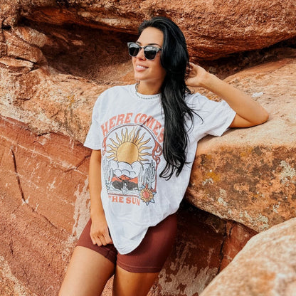 Vintage Here Comes The Sun Tee - Mommy Apparel